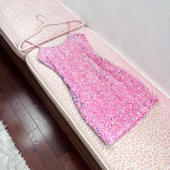 Lucy In The Sky Pink Sequin Dress | Size XS | Like New - Picture 3 of 6
